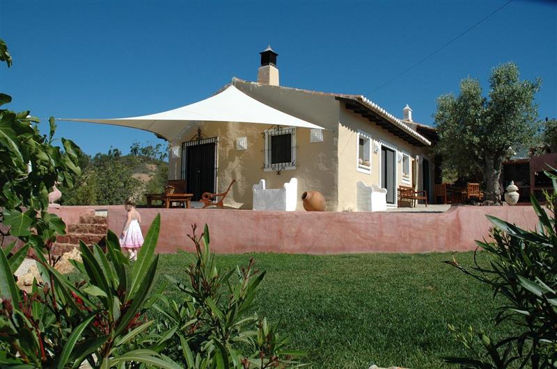 Quinta Canine l Sfeervolle plek met een prachtige tuin