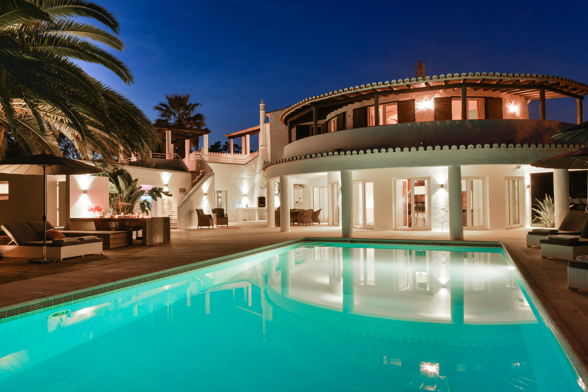 Casa Isabella l Stylish and Authentic