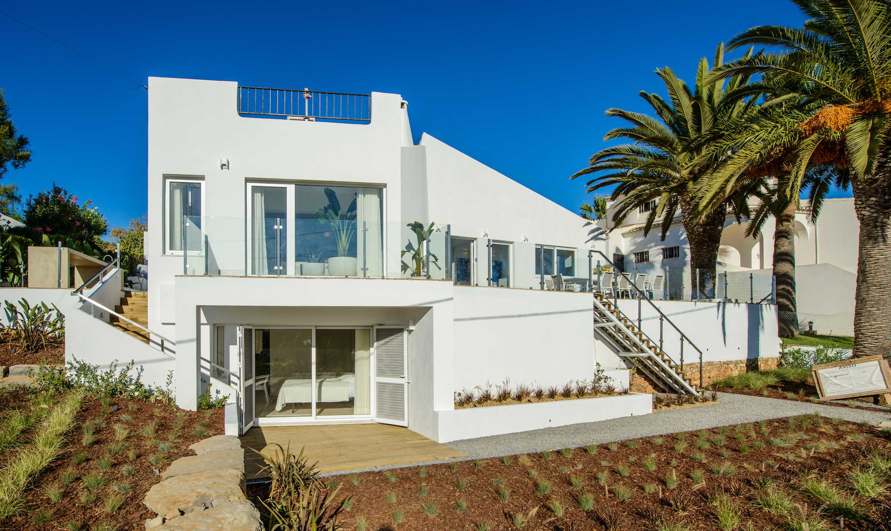 Villa Xyza - Beach life & Design